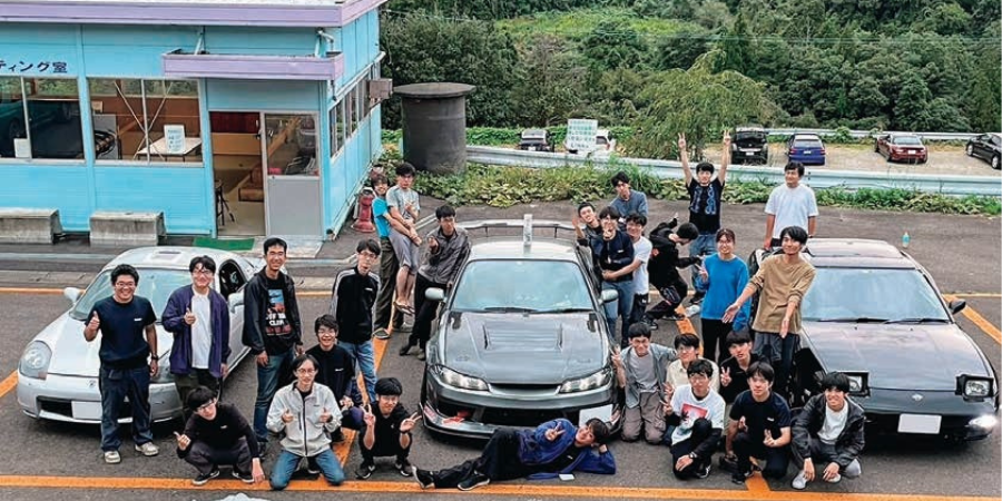 自動車部