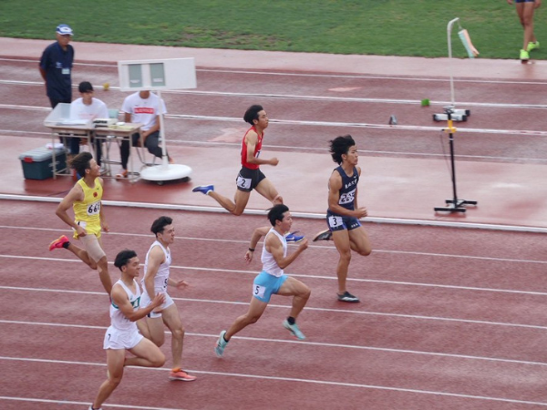 東北大学陸上競技の様子