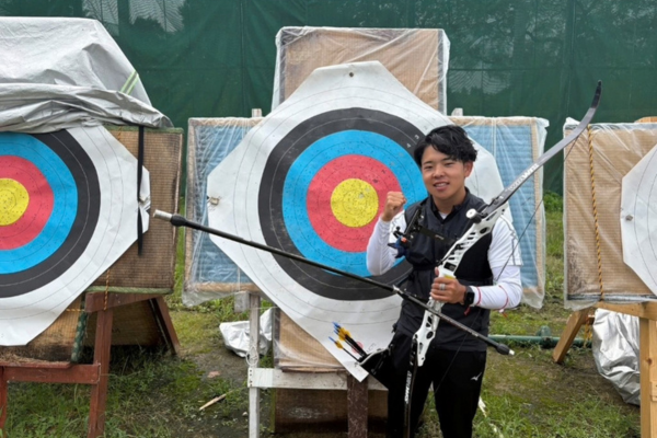 東北大学アーチェリー部石田篤志選手
